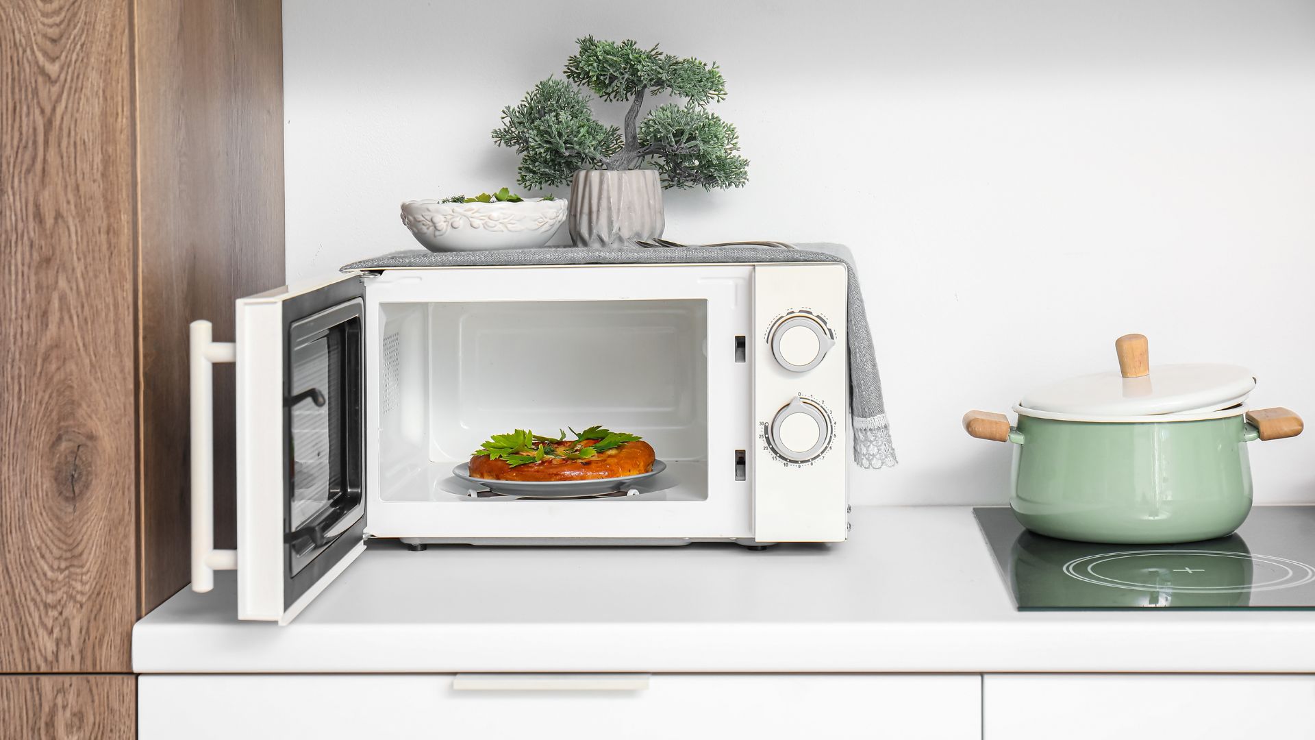 25 Ltrs Sayona Microwave - Image 2